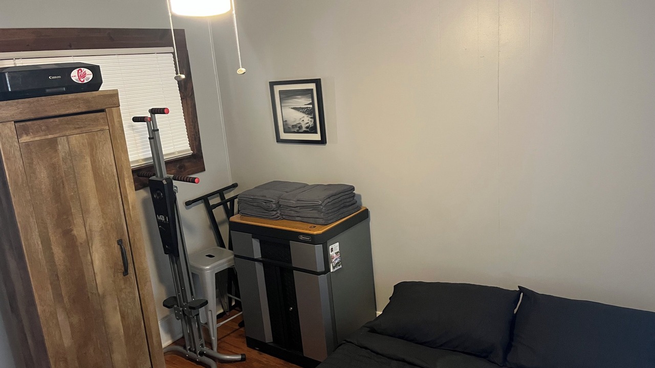 Photo of Bedroom in Roseland