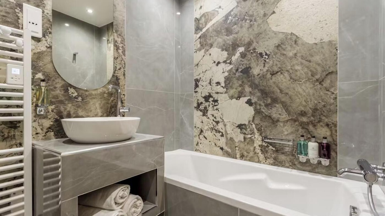Photo of Bathroom in Arts-et-Metiers