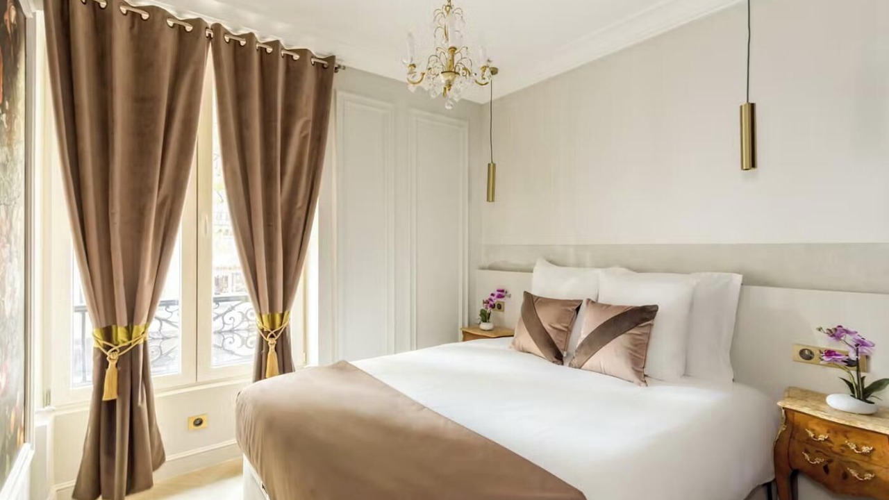 Photo of Bedroom in Arts-et-Metiers