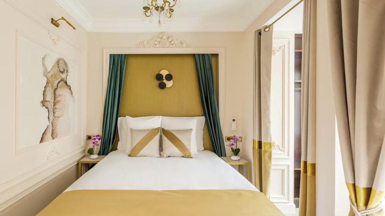 Photo of Bedroom in Arts-et-Metiers