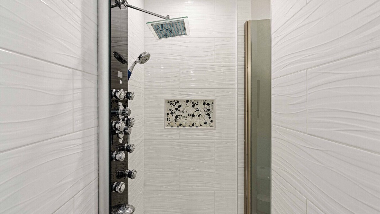 Photo of Bathroom in Lakeside