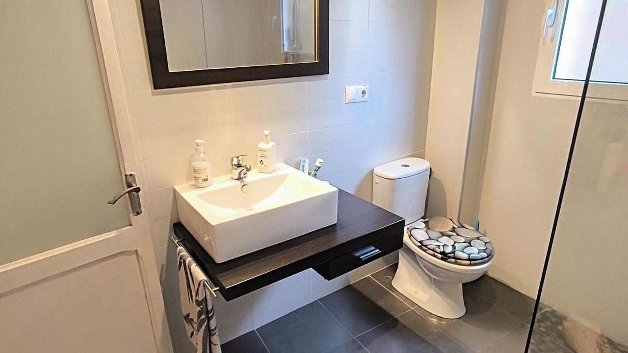 Photo of Bathroom in L'Enova