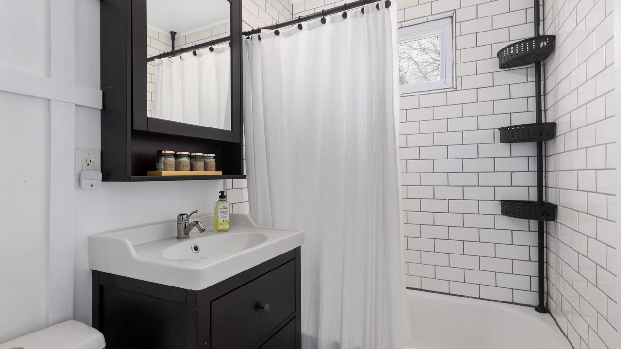 Photo of Bathroom in Grandview