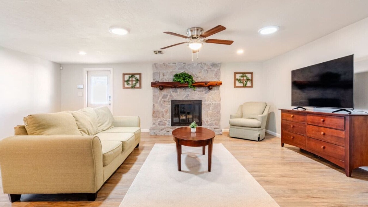 Photo of Livingroom in Sarasota Springs