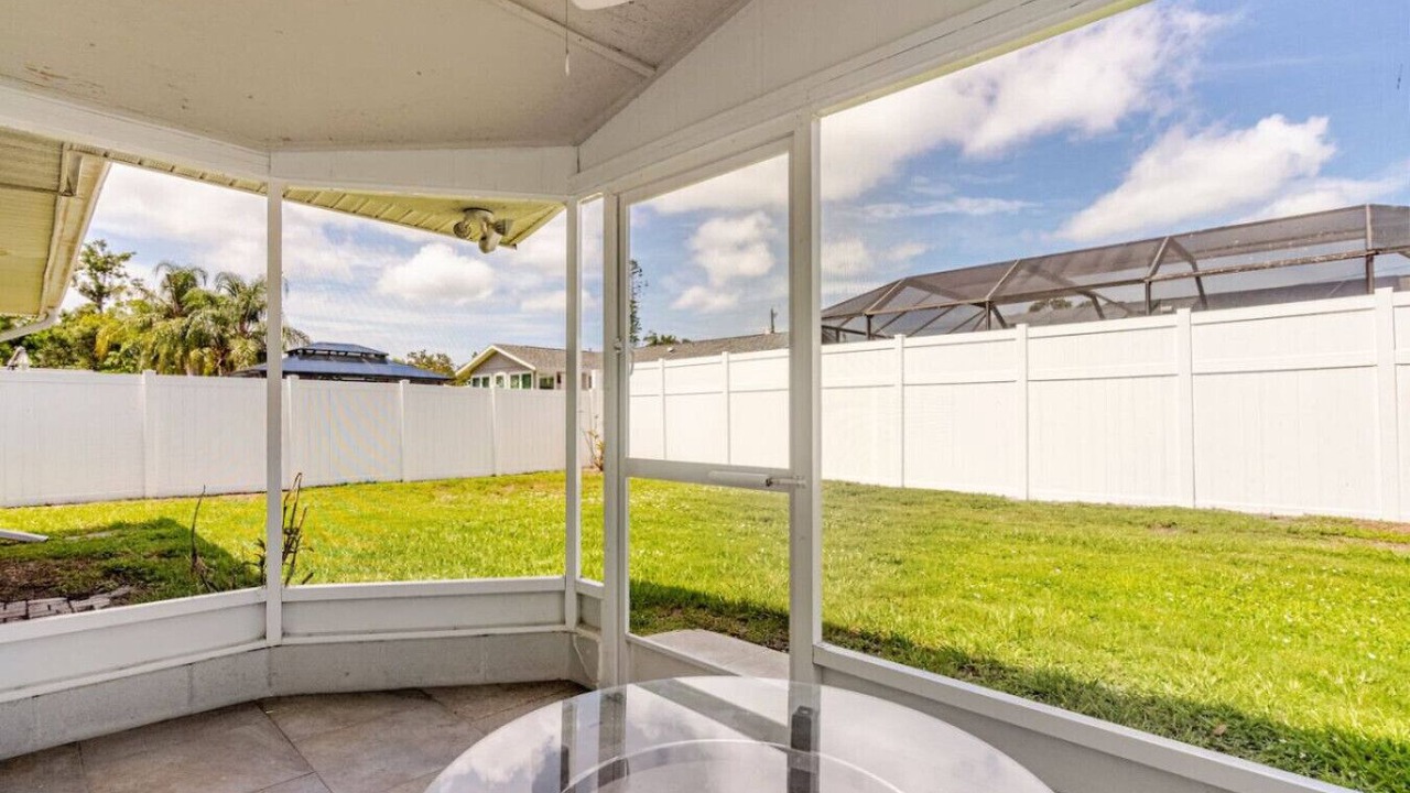 Photo of Patio Balcony in Sarasota Springs