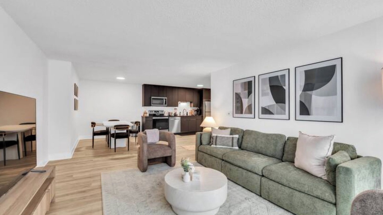 Photo of Livingroom in Oak Park