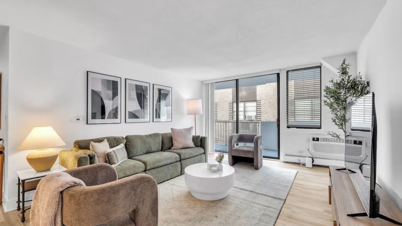 Photo of Livingroom in Oak Park