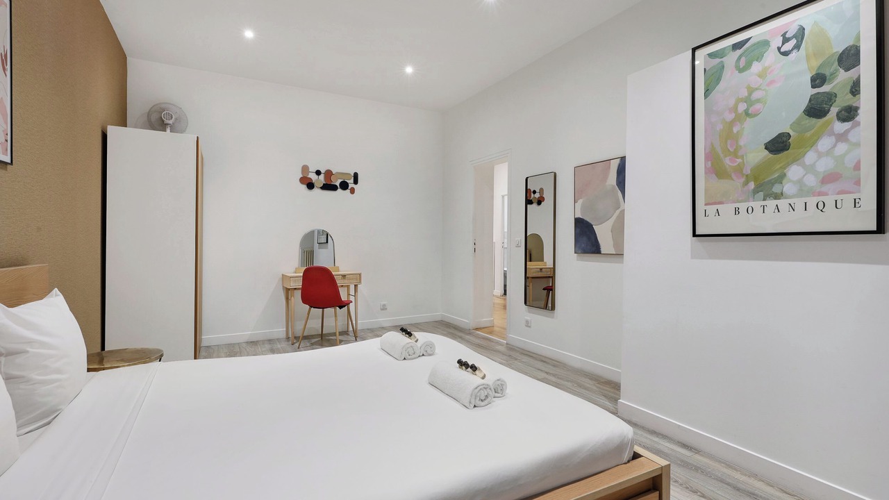Photo of Bedroom in 19th Arrondissement