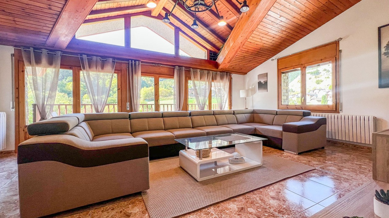 Photo of Livingroom in Pal