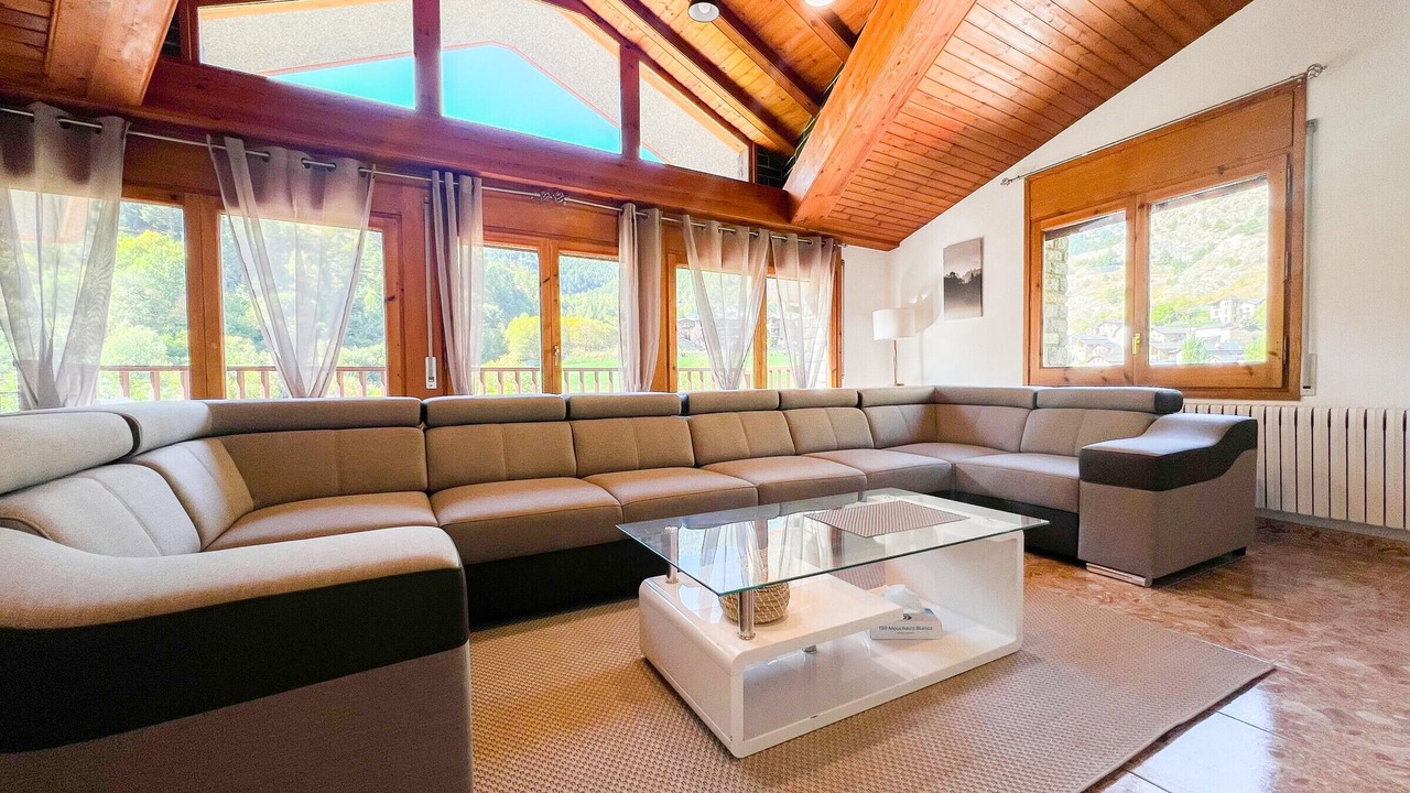 Photo of Livingroom in Pal
