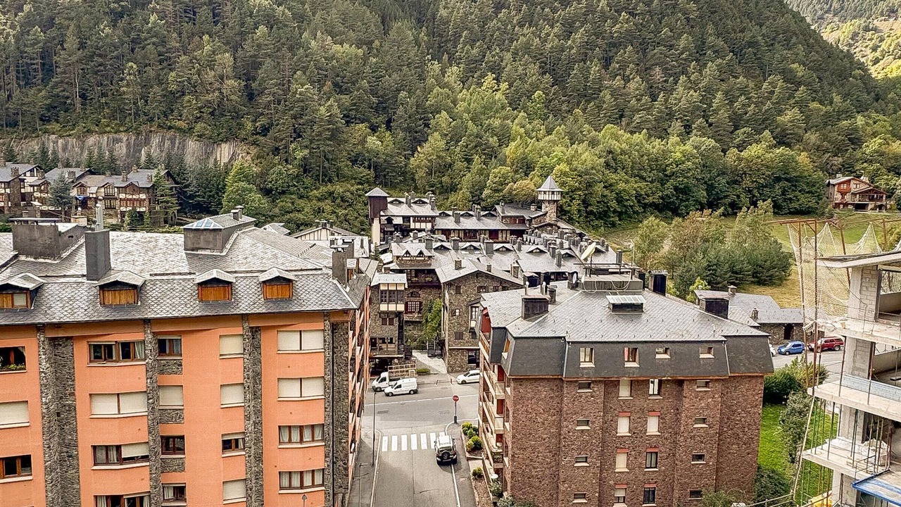 Photo of Others in Arinsal