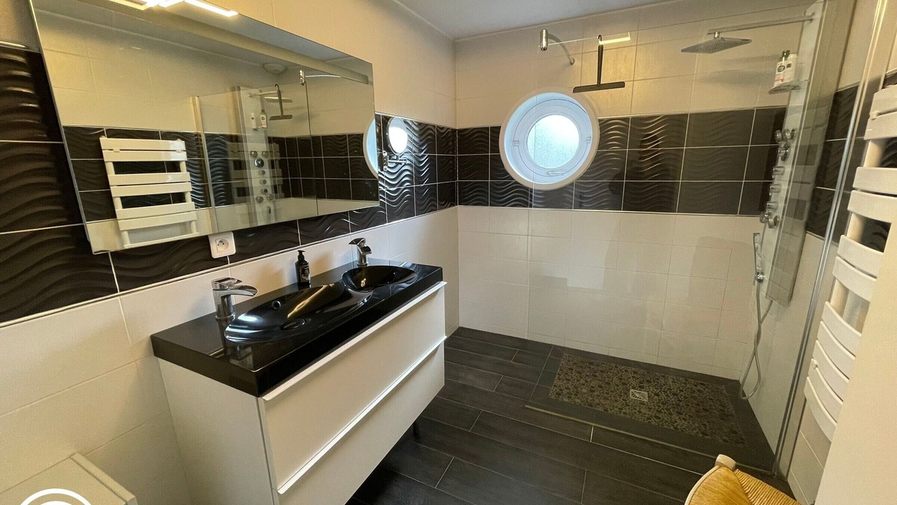 Photo of Bathroom in Bretignolles-sur-Mer