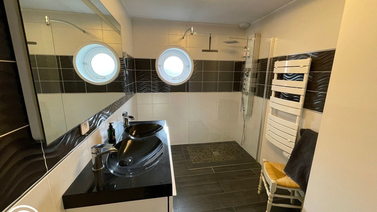 Photo of Bathroom in Bretignolles-sur-Mer