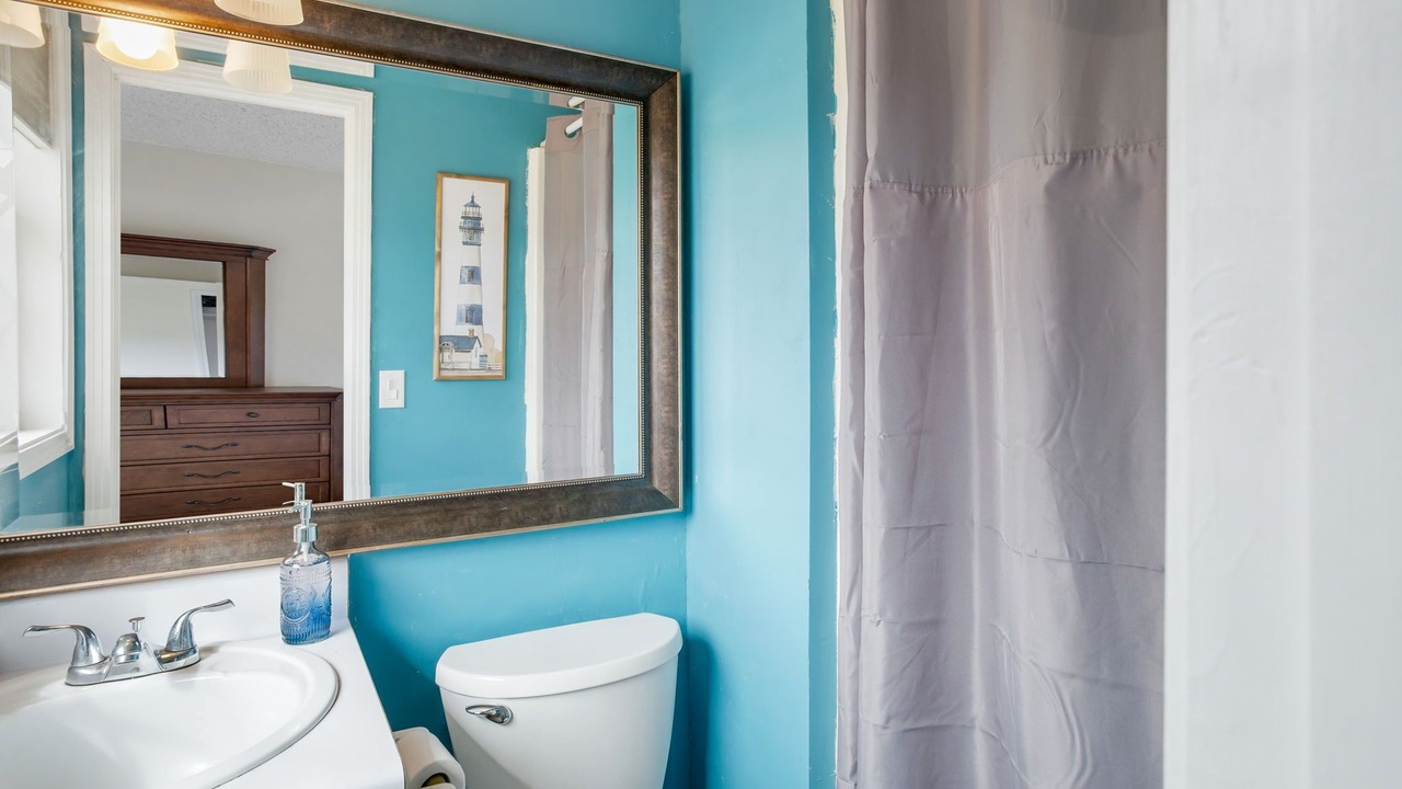 Photo of Bathroom in Castalian Springs