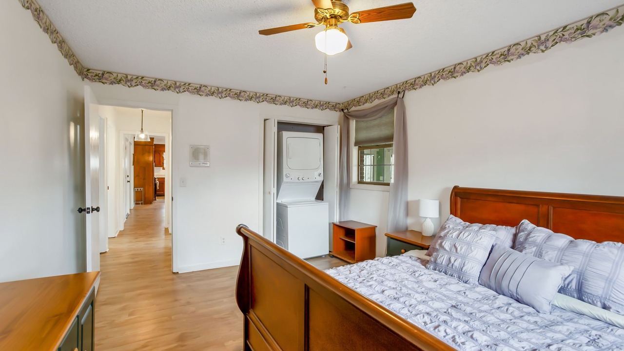 Photo of Bedroom in Castalian Springs