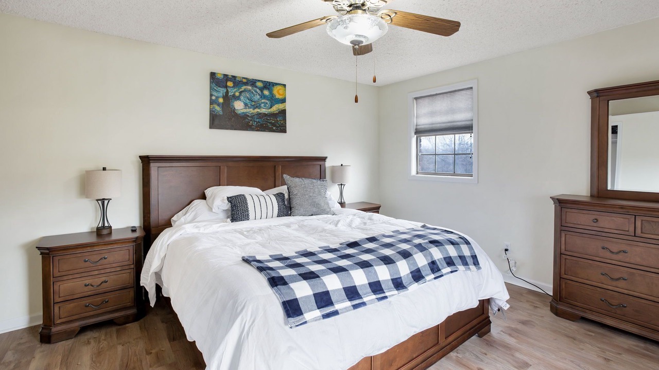 Photo of Bedroom in Castalian Springs