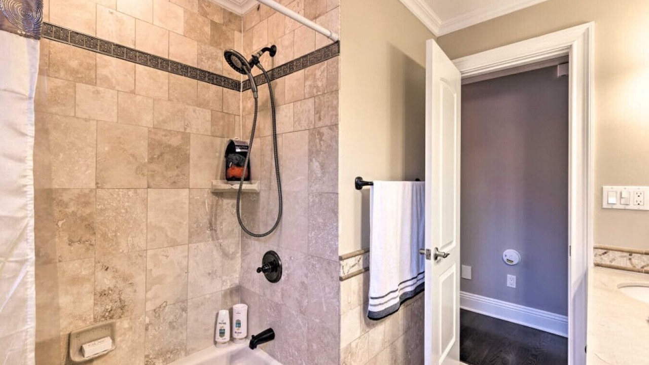 Photo of Bathroom in Glen Cove