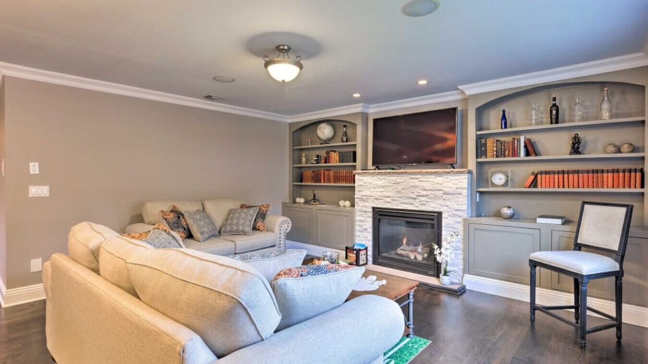 Photo of Livingroom in Glen Cove