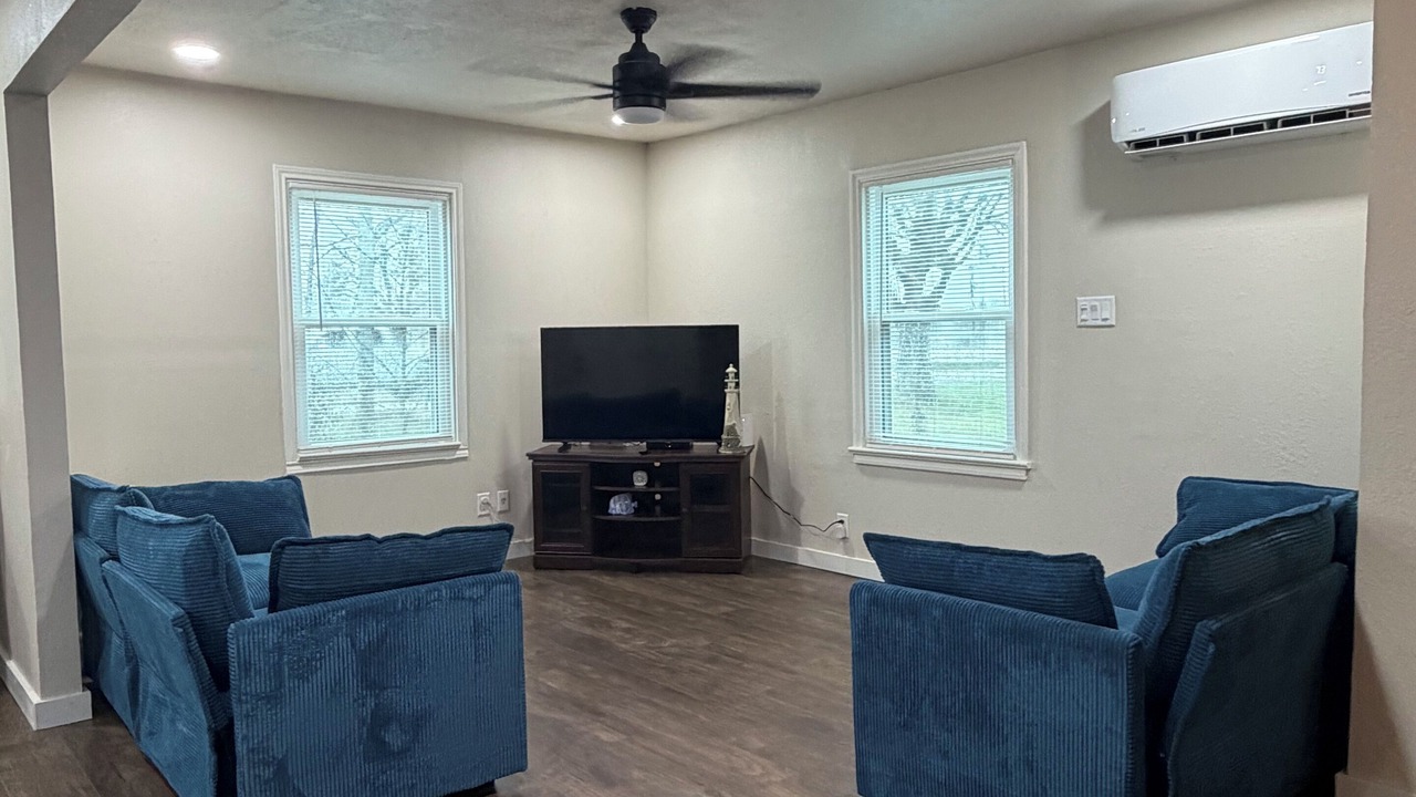 Photo of Livingroom in Elmaton