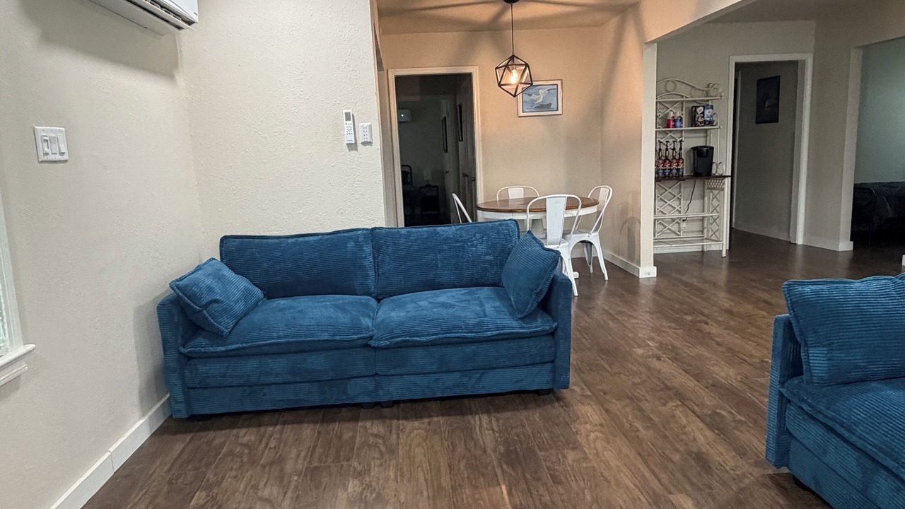 Photo of Livingroom in Elmaton