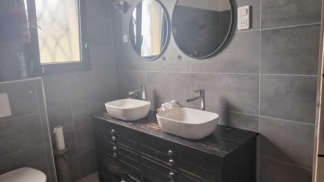 Photo of Bathroom in Piolenc