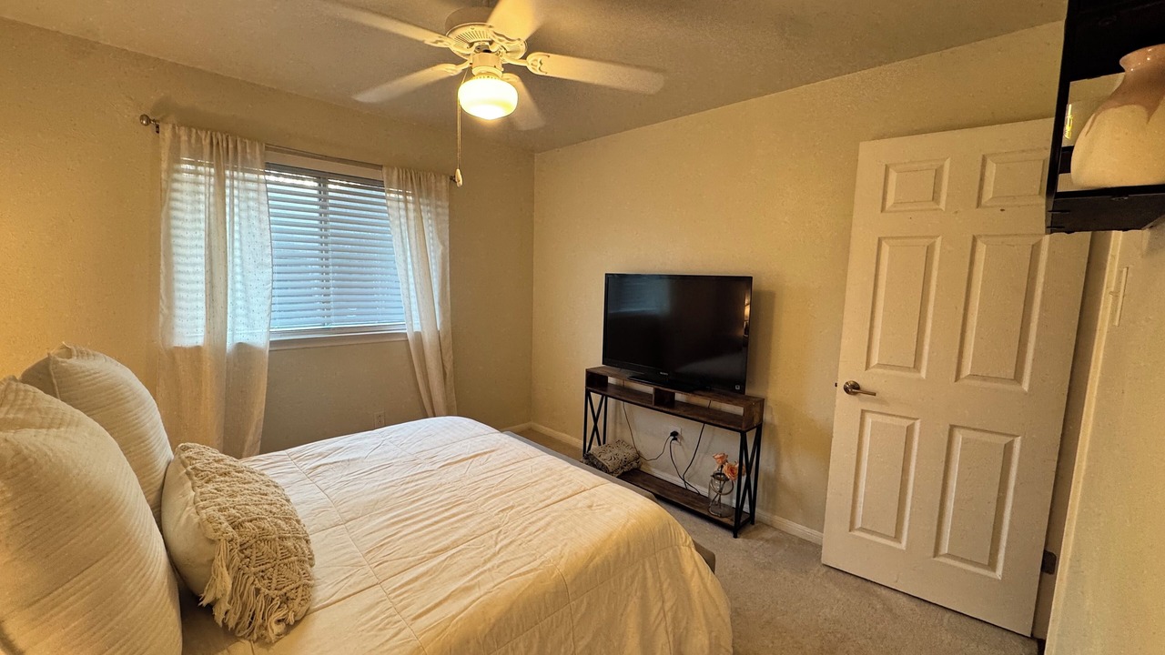 Photo of Bedroom in Euless