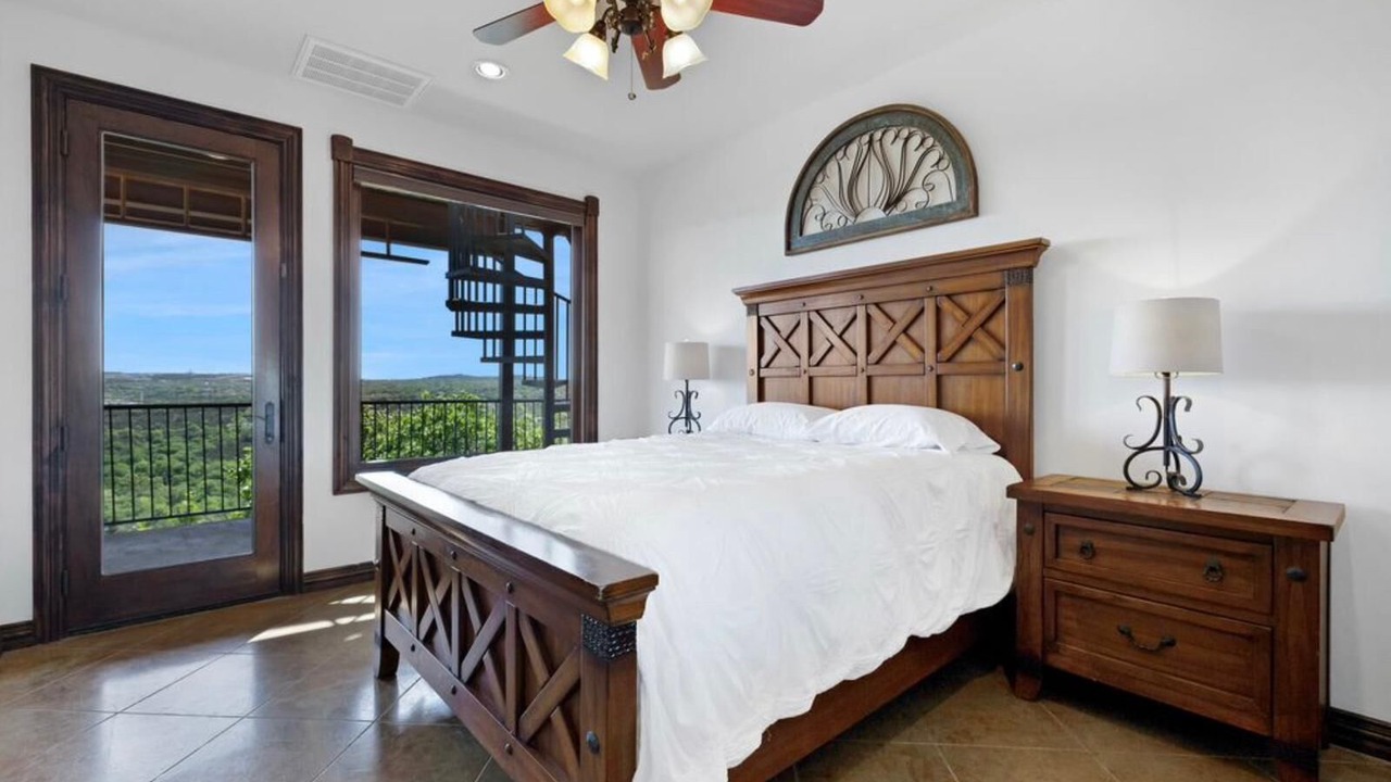 Photo of Bedroom in Apache Shores