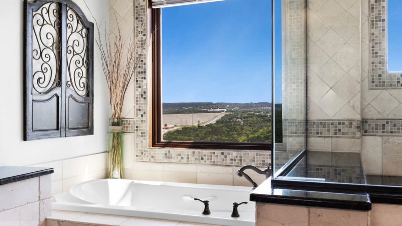 Photo of Bathroom in Apache Shores