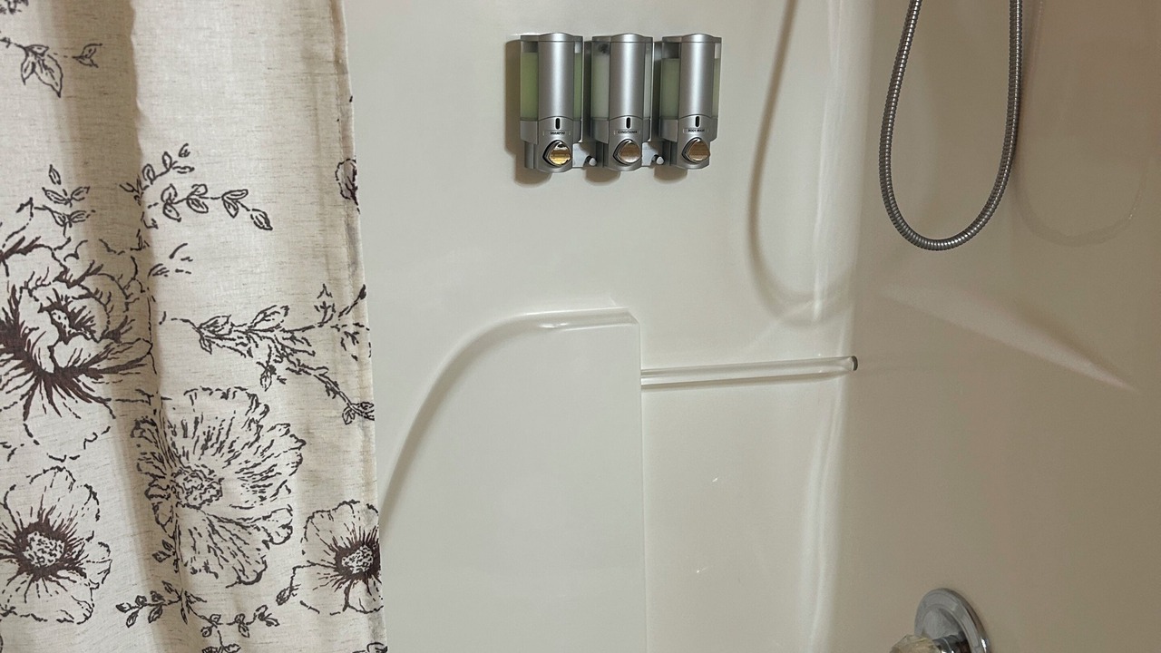 Photo of Bathroom in Shell Knob
