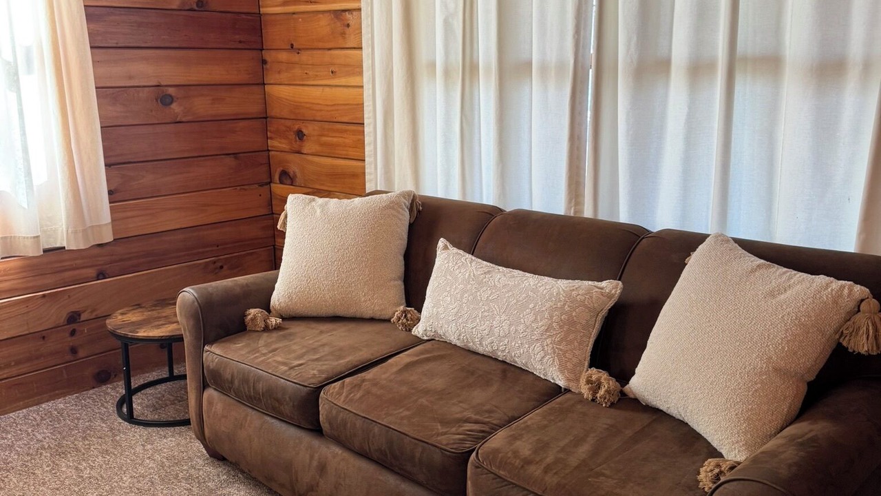 Photo of Livingroom in Shell Knob