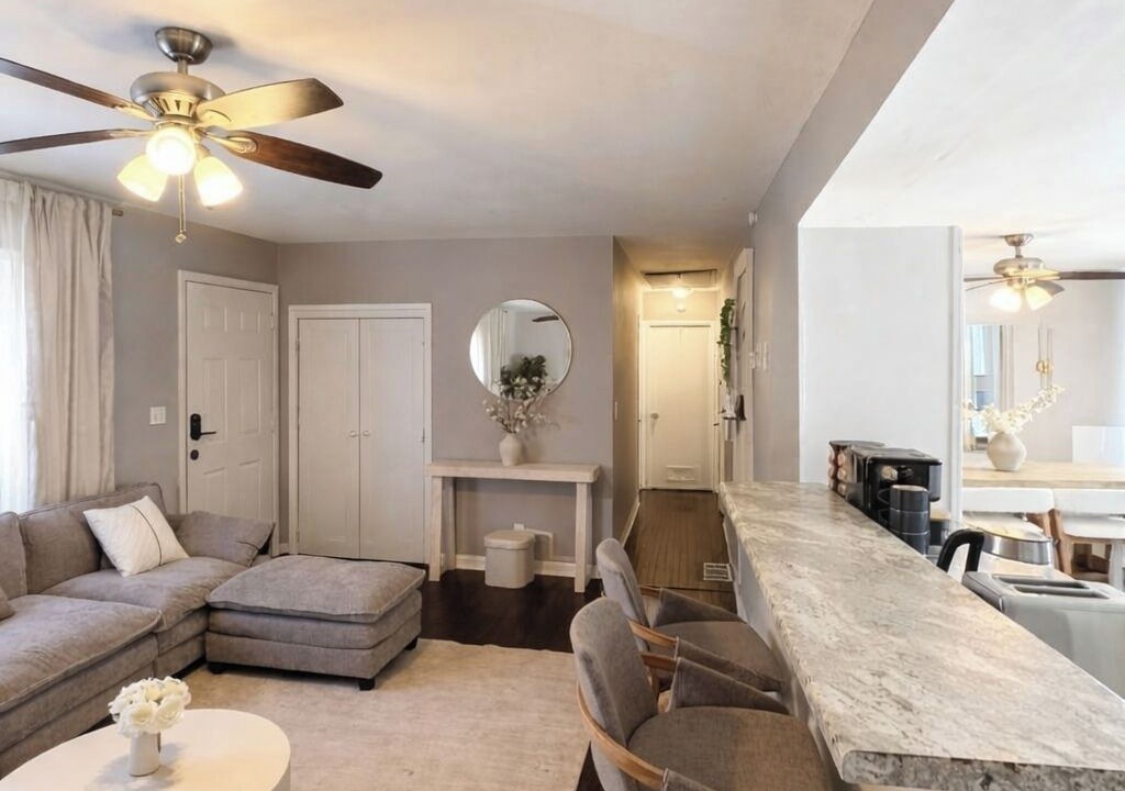 Photo of Livingroom in Kansas City