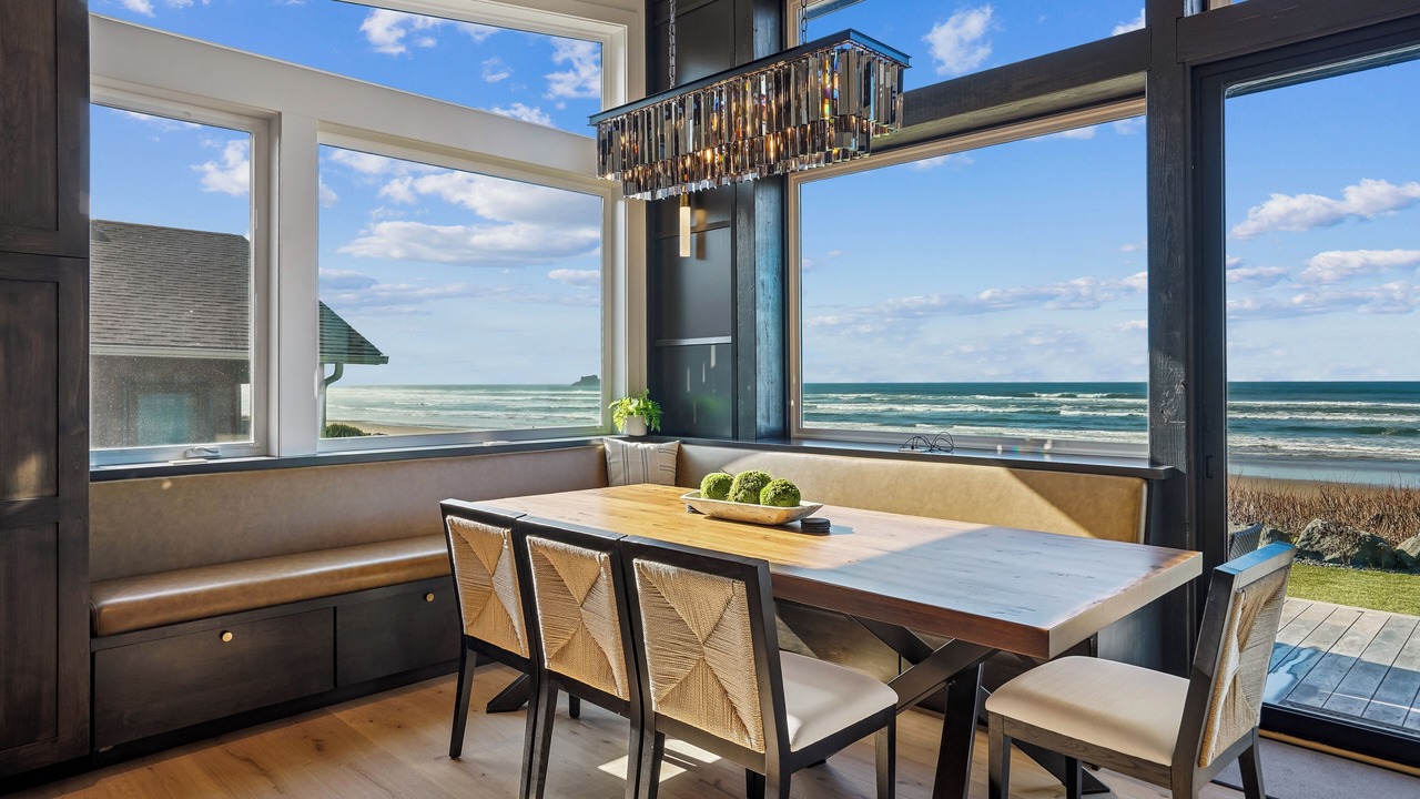 Photo of Bedroom in Arch Cape