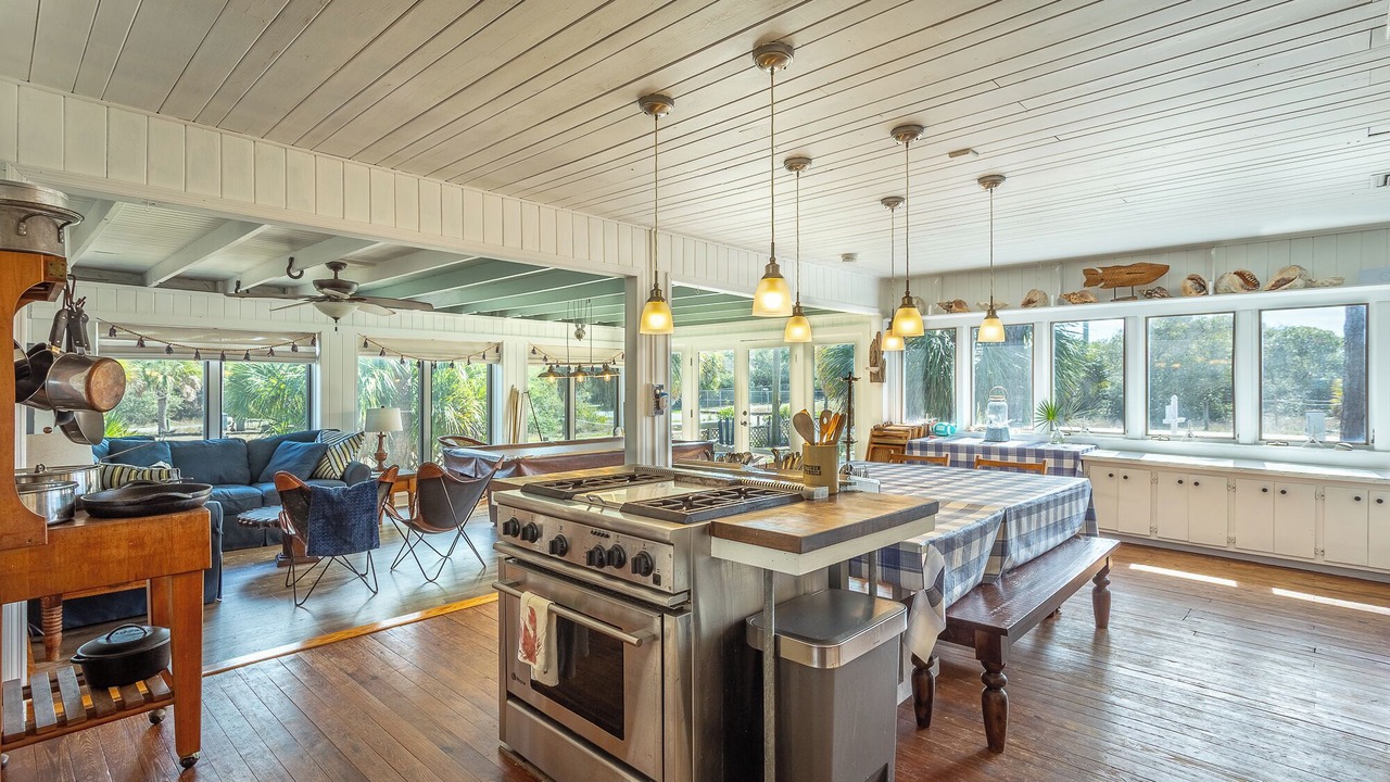 Photo of Kitchen in Alligator Point