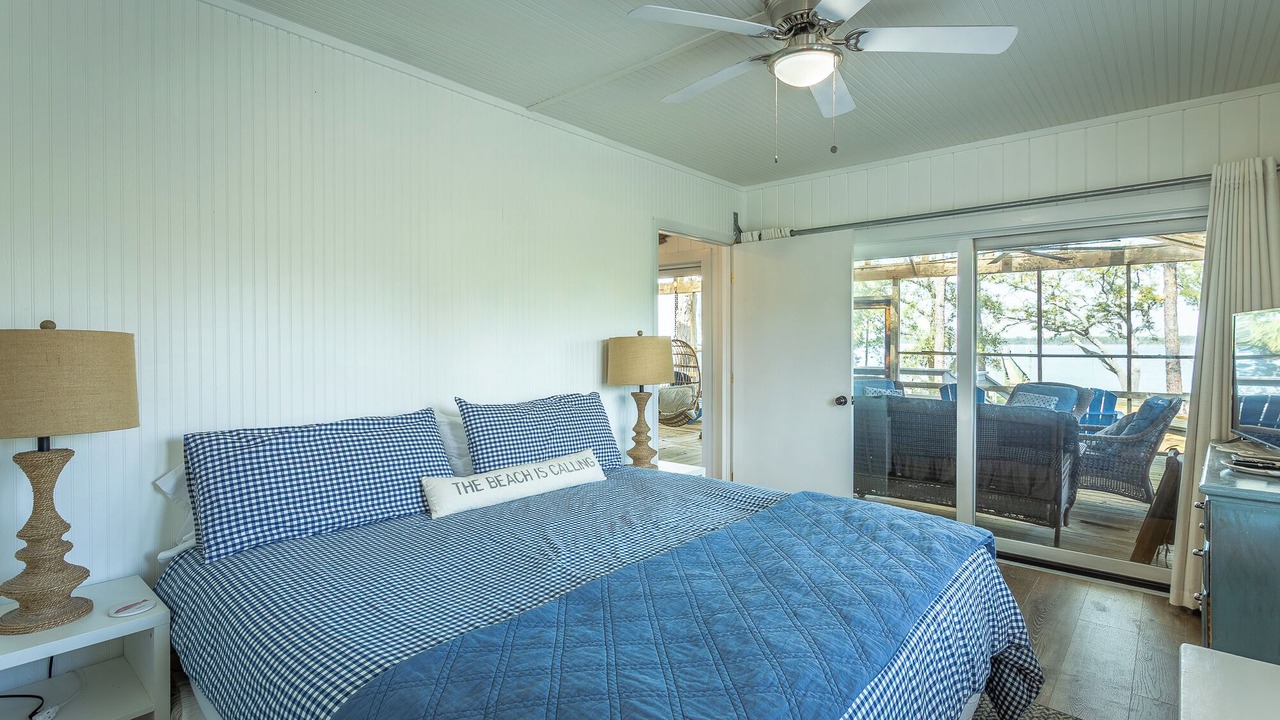 Photo of Bedroom in Alligator Point
