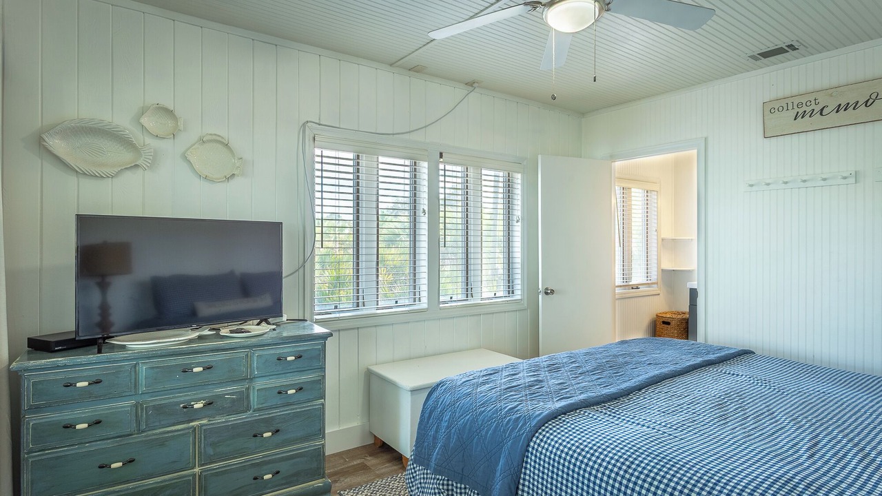 Photo of Bedroom in Alligator Point