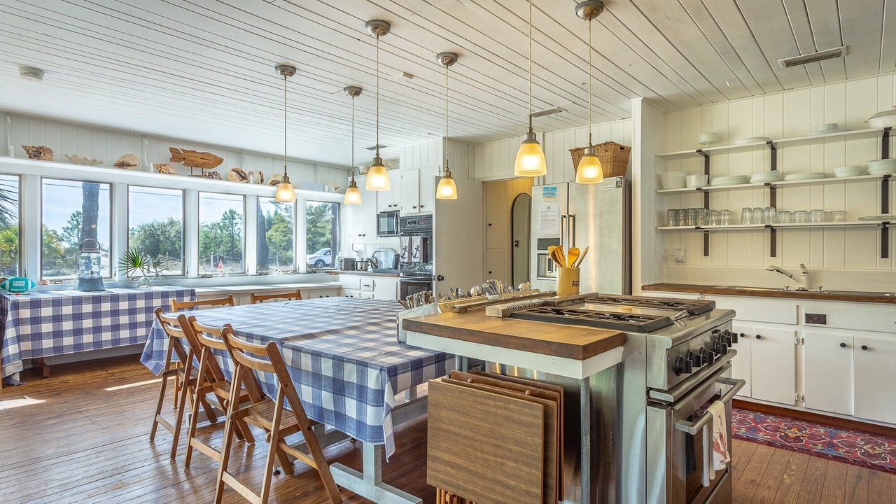 Photo of Kitchen in Alligator Point