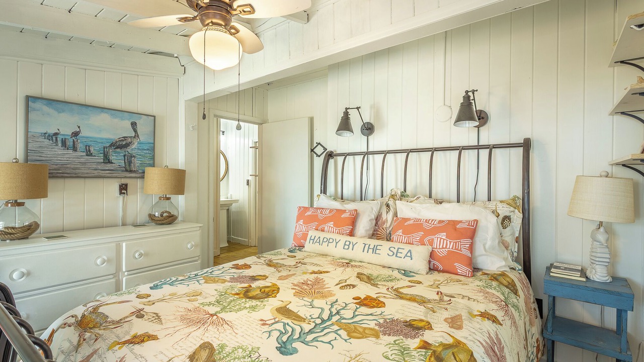 Photo of Bedroom in Alligator Point