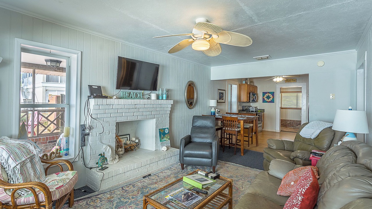 Photo of Livingroom in Alligator Point