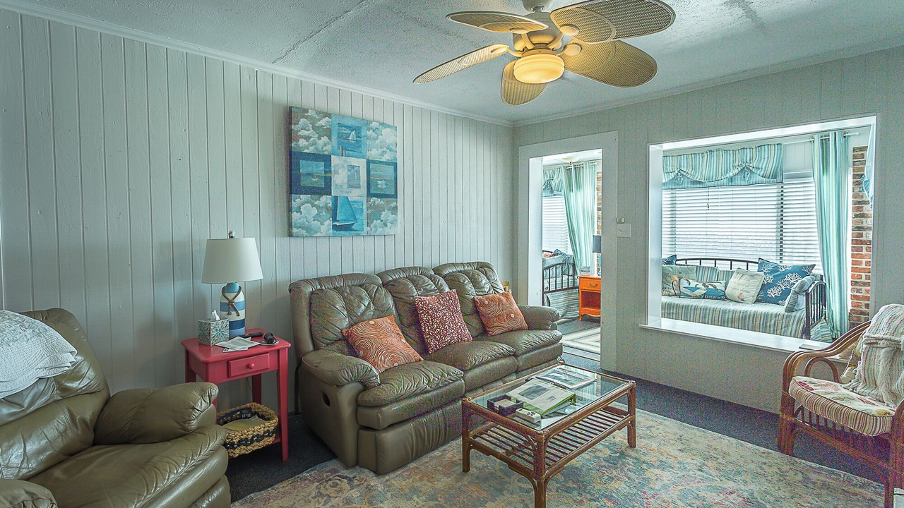 Photo of Livingroom in Alligator Point