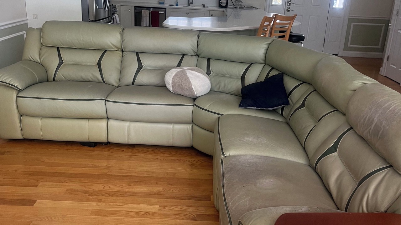 Photo of Livingroom in Woburn