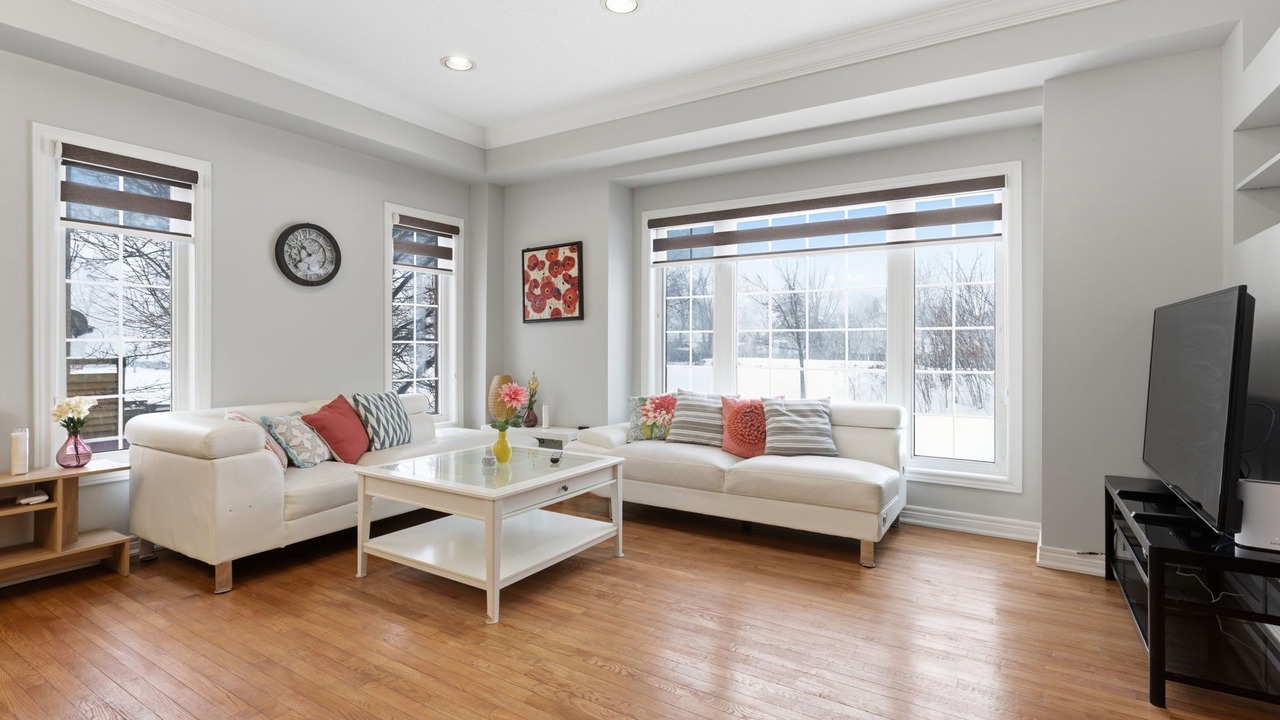 Photo of Livingroom in Brampton