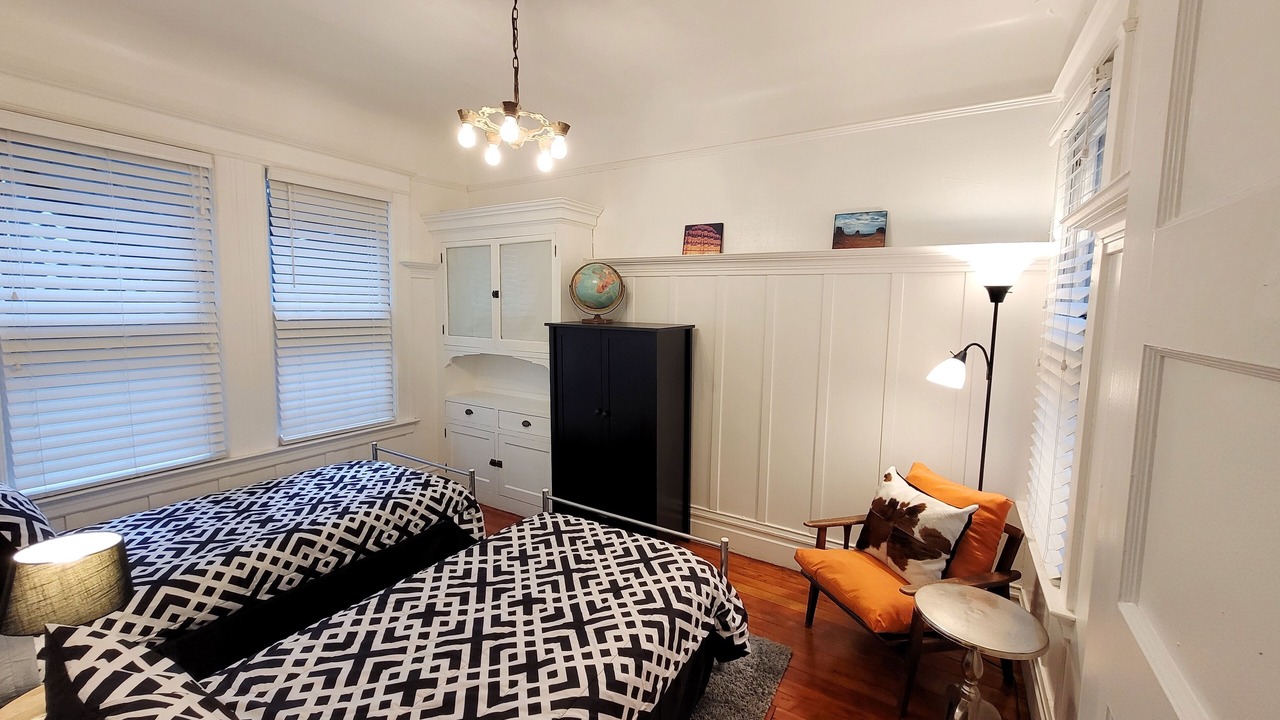 Photo of Bedroom in Lower Nob Hill