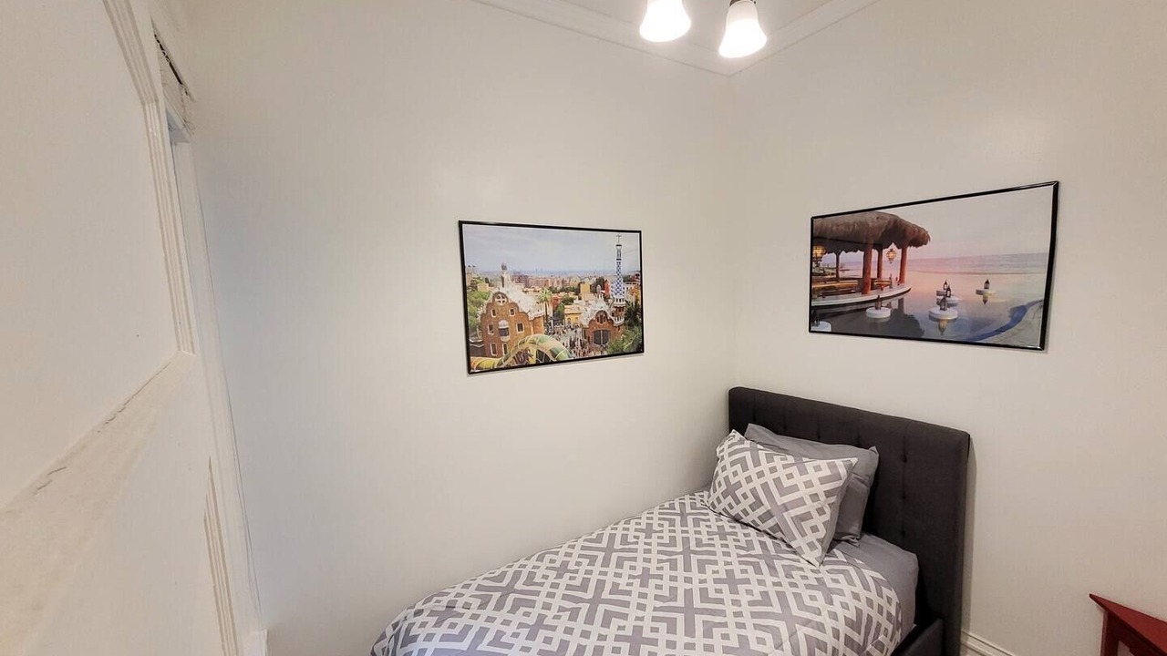 Photo of Bedroom in Lower Nob Hill