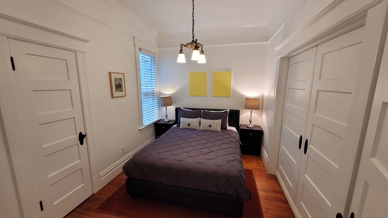 Photo of Bedroom in Lower Nob Hill