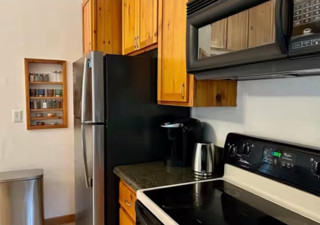 Photo of Kitchen in Hollywood Hills West