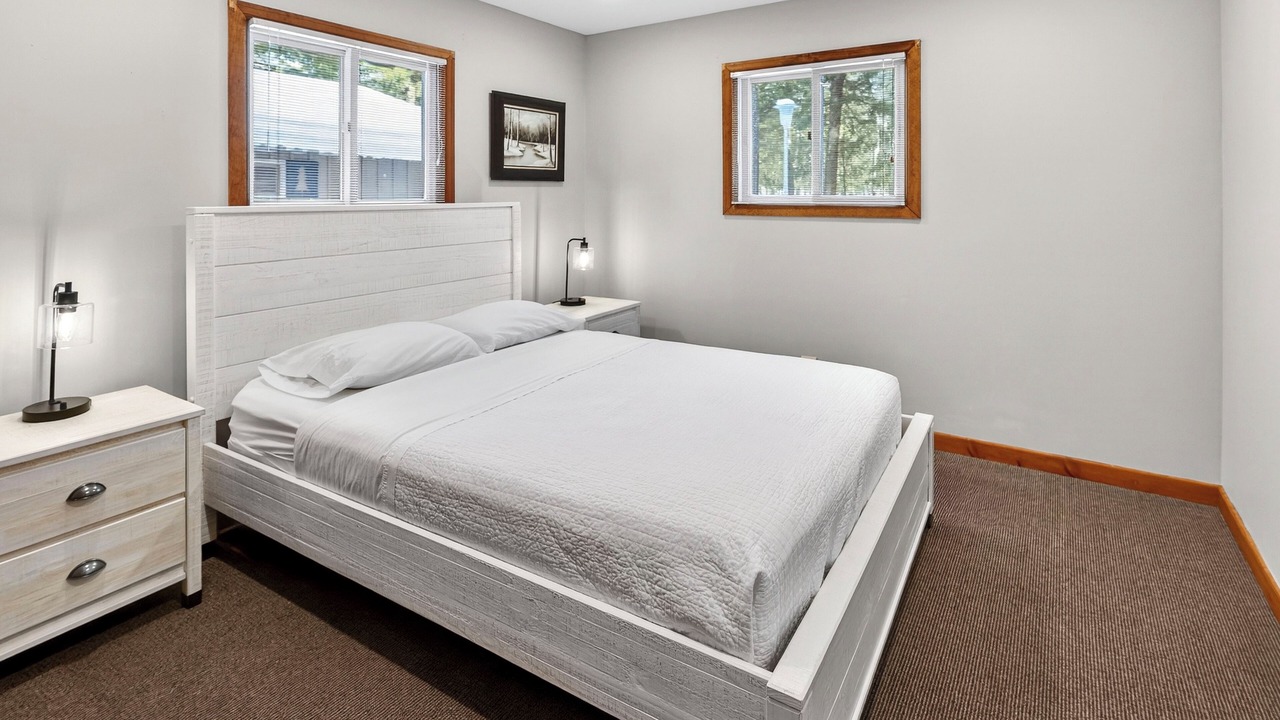Photo of Bedroom in Cable