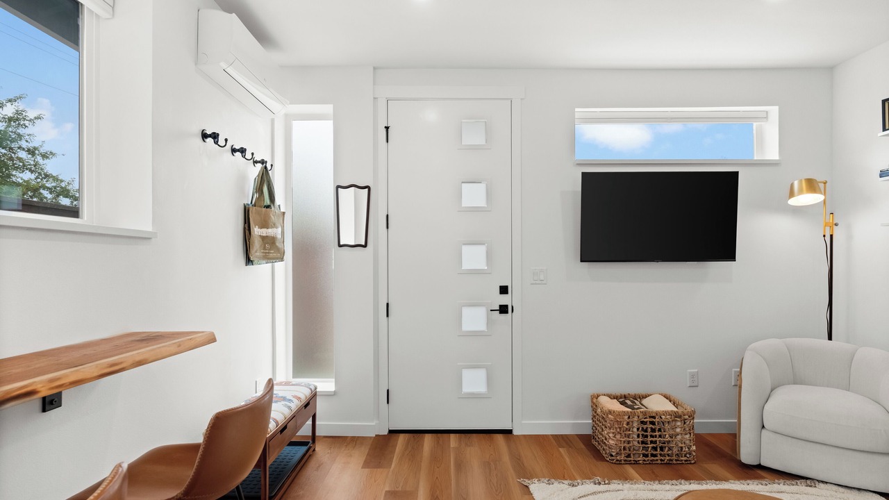 Photo of Livingroom in North End