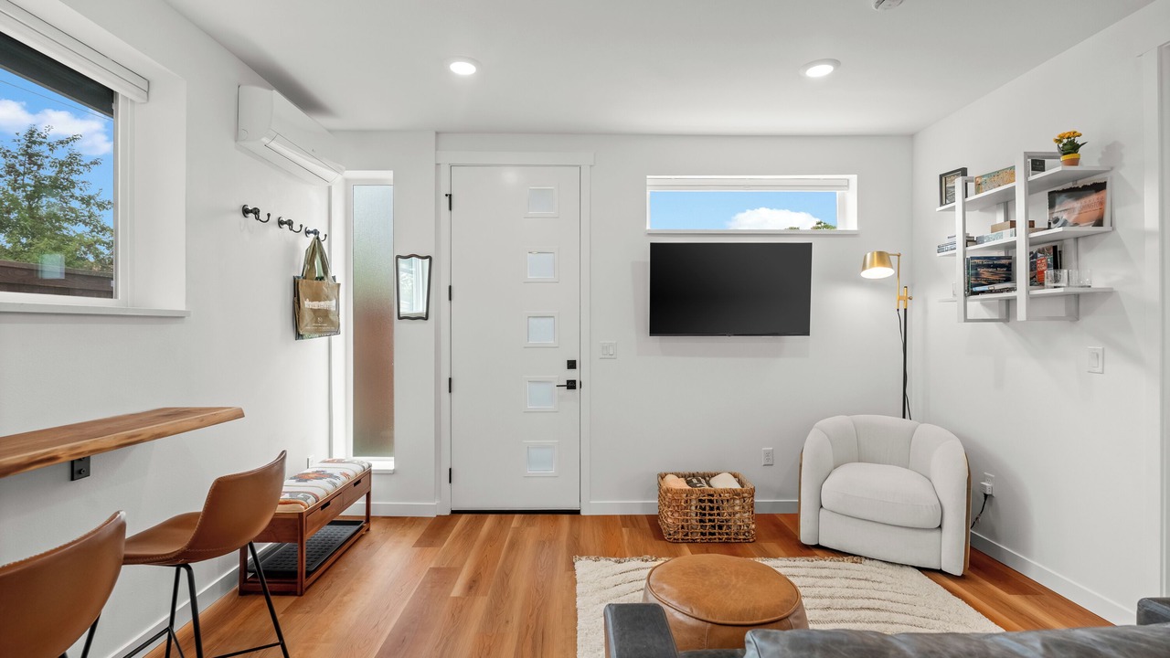 Photo of Livingroom in North End