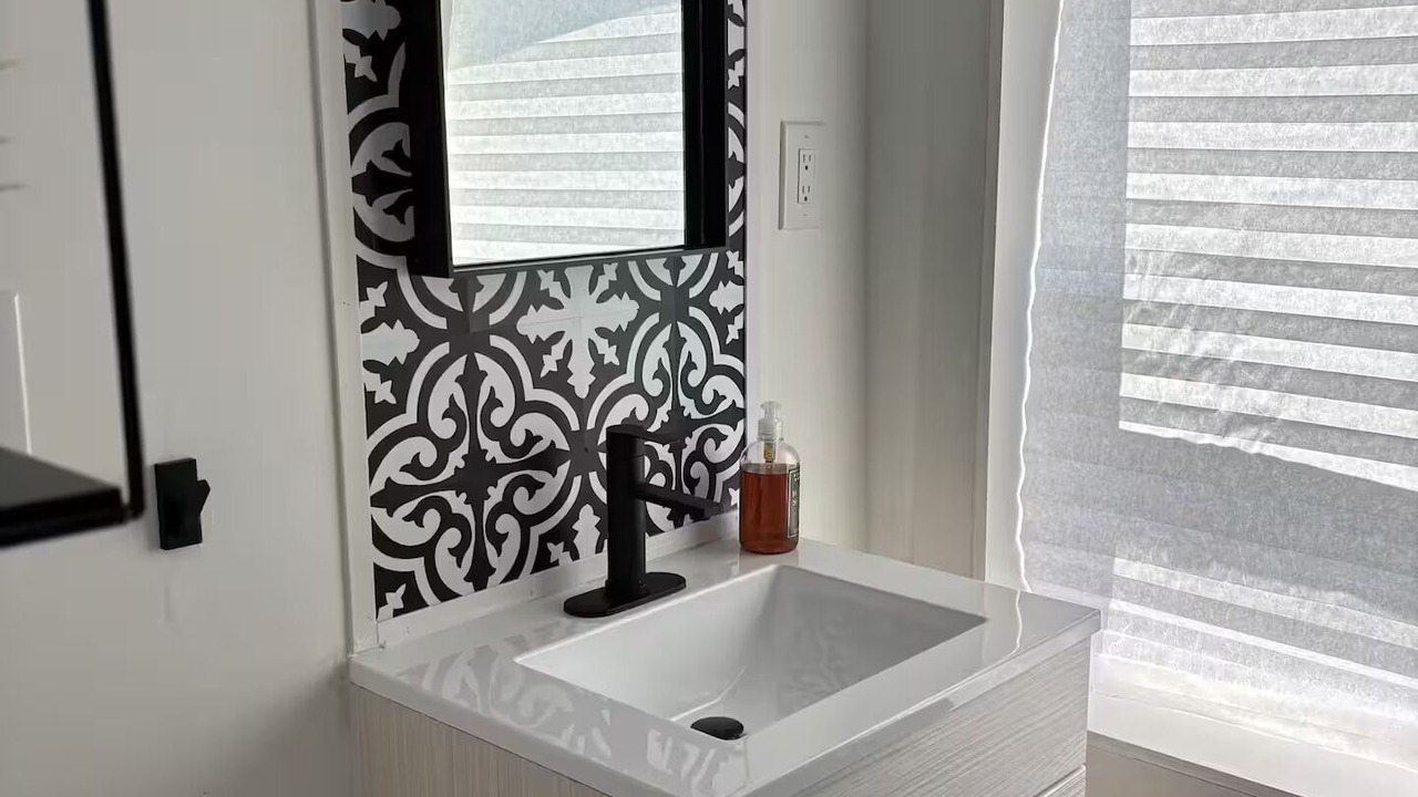 Photo of Bathroom in Warren