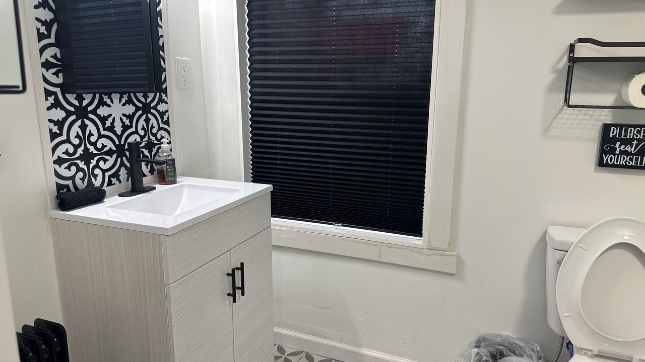 Photo of Bathroom in Warren